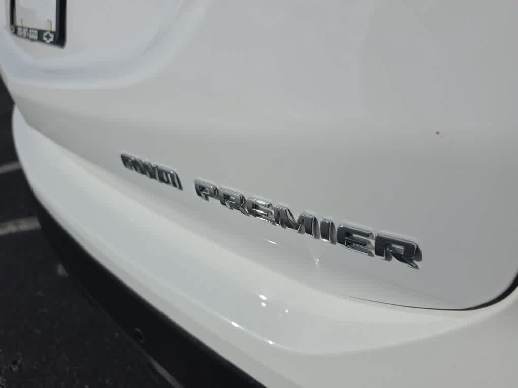Used 2023 Chevrolet Equinox Premier AWD/4WD image 15