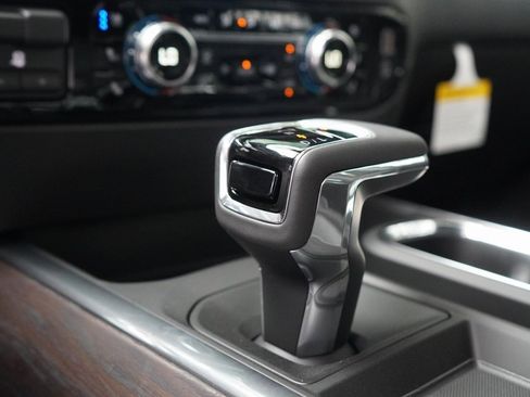 New 2026 GMC Sierra 1500 SLT image 14