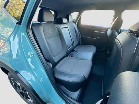 New 2026 Kia Seltos S FWD image 25