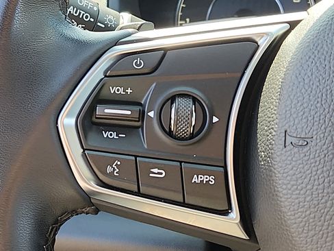Used 2024 Acura RDX SH-AWD image 21