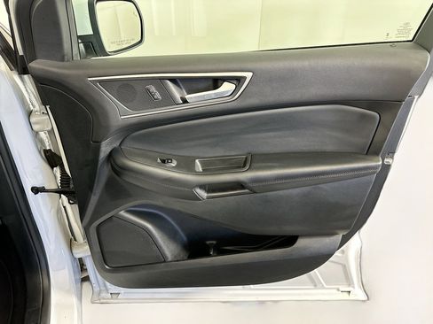 Used 2024 Ford Edge SEL image 32