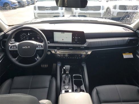 New 2025 Kia Telluride SX w/ SX Captain's Chair Package image 22