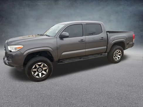 Used 2017 Toyota Tacoma SR5 image 2