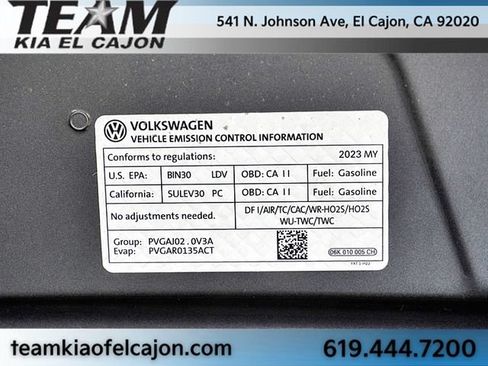 Used 2023 Volkswagen Tiguan SE R-Line FWD image 37