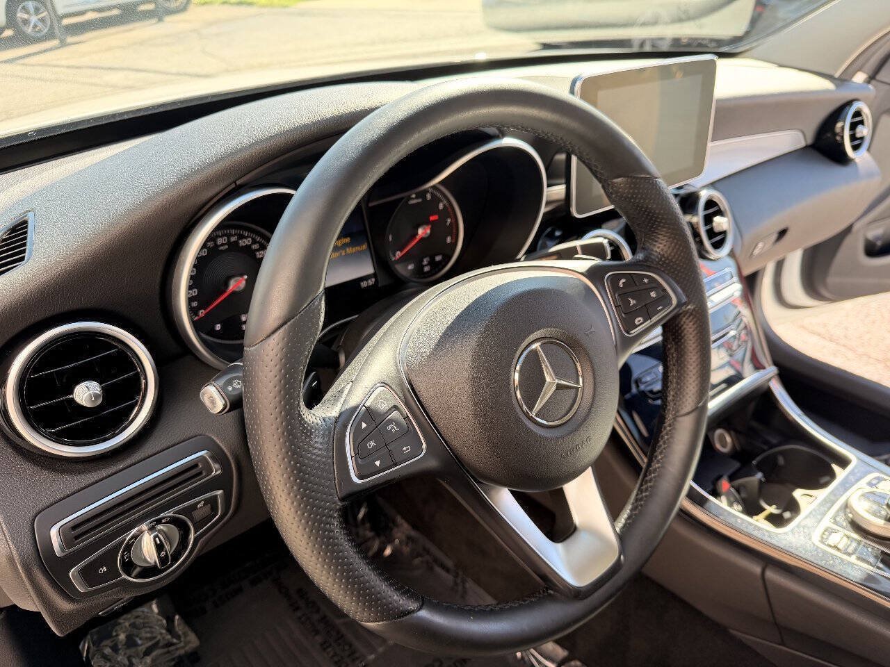 Used 2016 Mercedes-Benz C 300 4MATIC Sedan image 8
