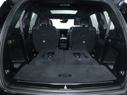 Used 2024 Jeep Grand Cherokee L Limited w/ Luxury Tech Group II image 32