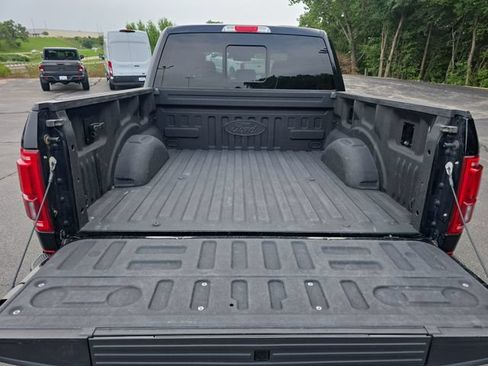 Used 2016 Ford F150 Lariat w/ Equipment Group 502A Luxury AWD/4WD image 30
