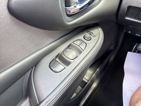 Used 2020 Nissan Murano SV w/ Cargo Package AWD/4WD image 16