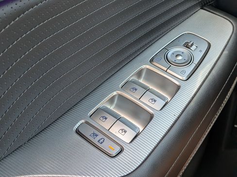 Used 2025 Hyundai Palisade Calligraphy image 23