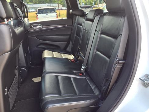 Used 2021 Jeep Grand Cherokee Limited image 19