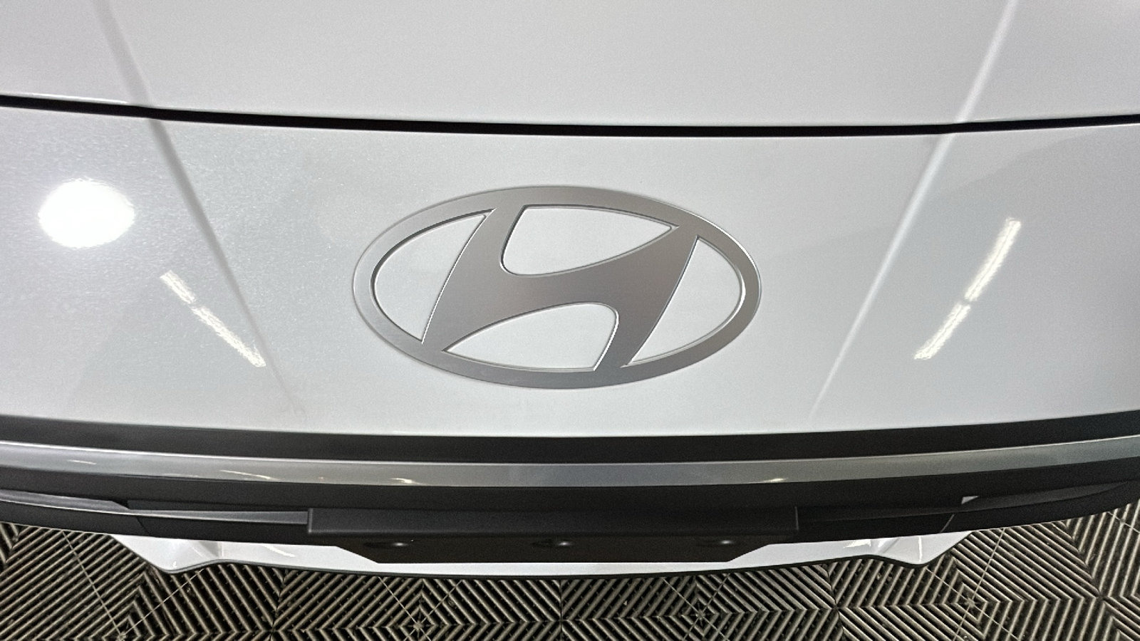 Used 2025 Hyundai Elantra Sport FWD image 10