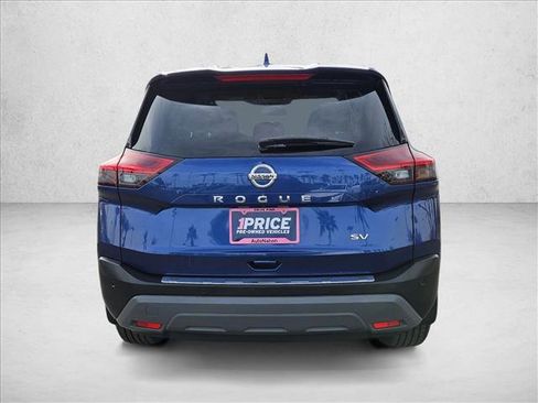 Used 2021 Nissan Rogue SV image 6