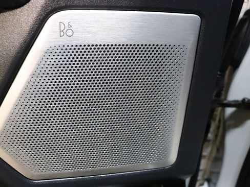 Used 2023 Ford F150 Lariat w/ Equipment Group 502A High image 44