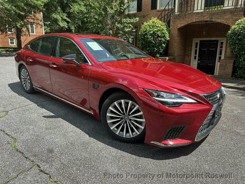 Used 2024 Lexus LS 500h AWD w/ Luxury Package image 5