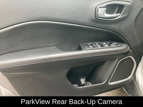 Used 2019 Jeep Compass Latitude AWD/4WD image 13