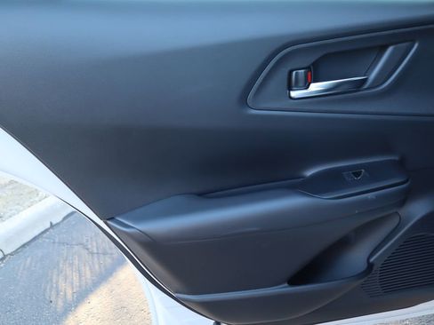 Certified 2025 Toyota Prius Plug-In Hybrid image 25