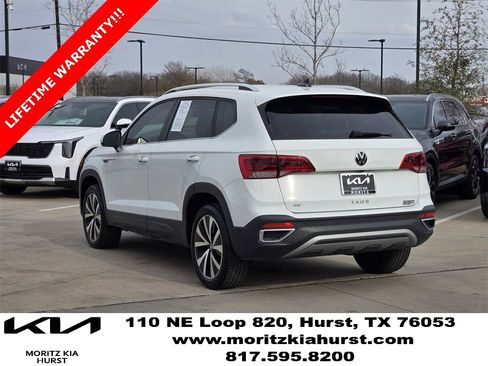 Used 2024 Volkswagen Taos SE image 3