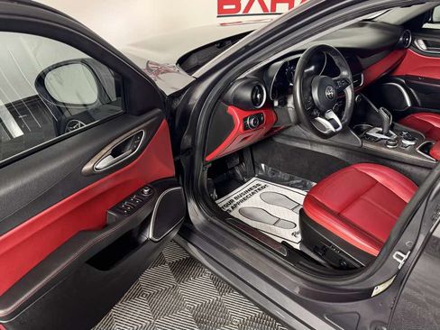 Used 2020 Alfa Romeo Giulia Ti w/ Active Blind Spot Package RWD image 11