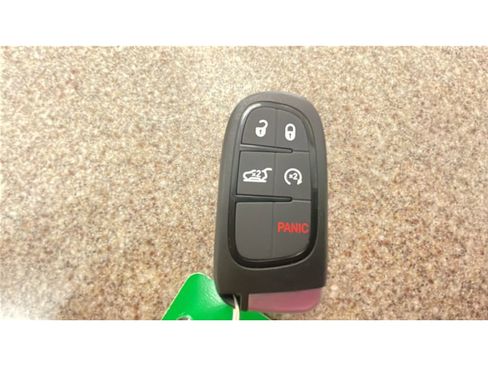 Used 2023 Jeep Cherokee Altitude Lux image 18