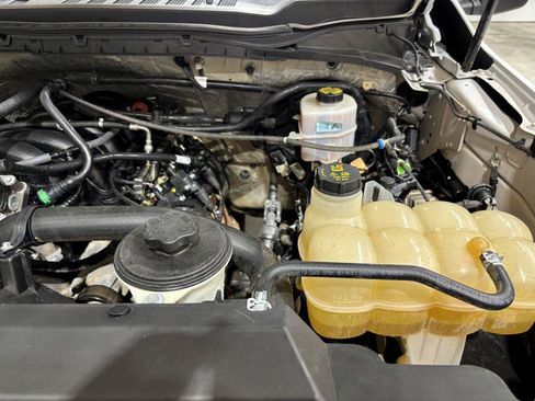 Used 2023 Ford F250 XL w/ FX4 Off-Road Package AWD/4WD image 25