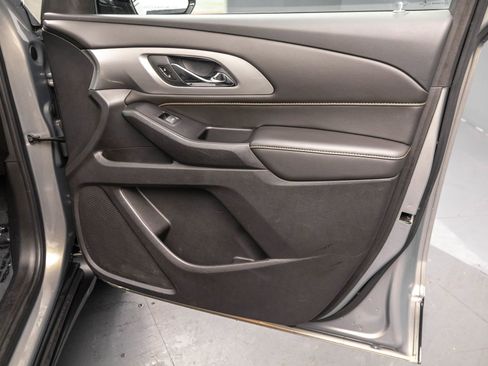 Used 2019 Chevrolet Traverse LT AWD/4WD image 43