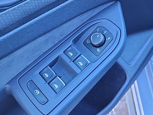 Certified 2024 Volkswagen GTI S image 17