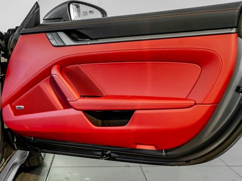 Certified 2025 Porsche 911 Carrera image 22