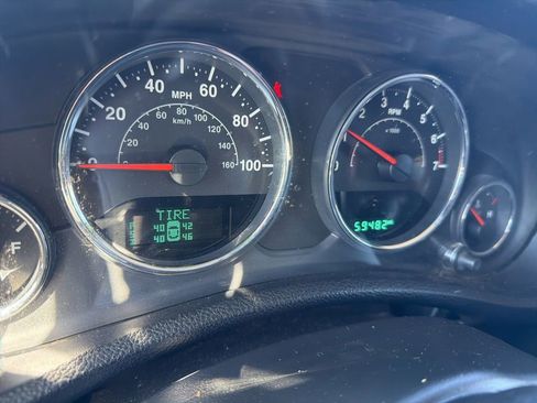 Used 2017 Jeep Wrangler Sahara w/ Connectivity Group image 20