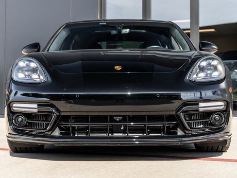 Certified 2023 Porsche Panamera GTS image 8