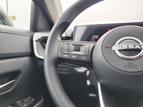 New 2026 Nissan Kicks SV image 18