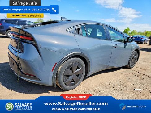 Used 2024 Toyota Prius LE FWD image 4