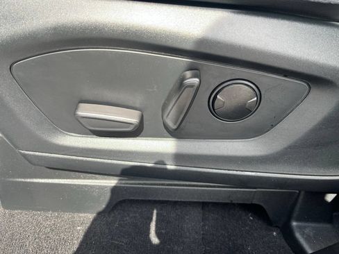 Used 2023 Ford Explorer ST-Line RWD image 10