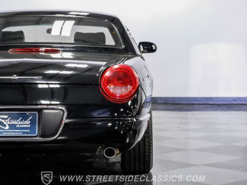 Used 2002 Ford Thunderbird image 29