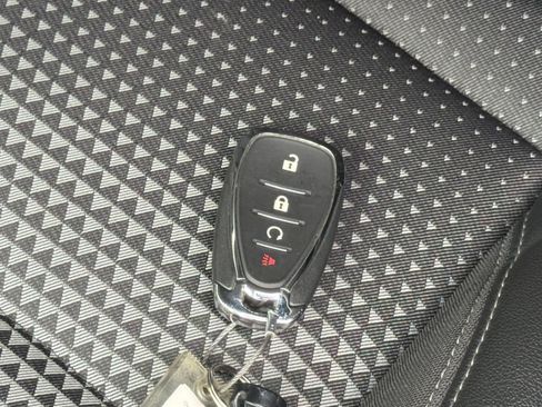 Used 2025 Chevrolet Trax LT image 22