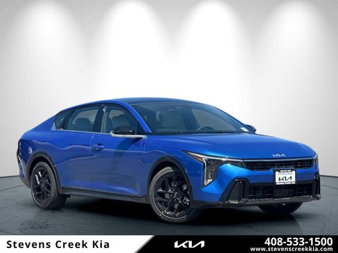 New 2025 Kia K4 GT-Line Turbo image 1