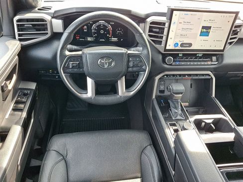 Used 2025 Toyota Tundra Limited AWD/4WD image 12
