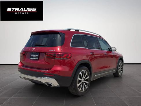 Used 2020 Mercedes-Benz GLB 250 4MATIC w/ Premium Package image 10