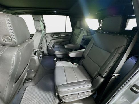 Used 2024 GMC Yukon Denali AWD/4WD image 23