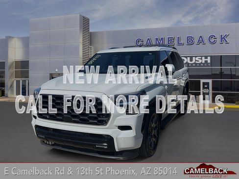 Used 2026 Toyota Sequoia Platinum AWD/4WD image 1