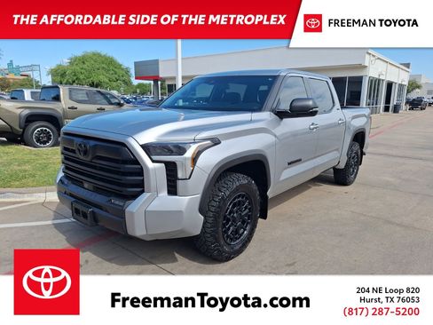 Used 2025 Toyota Tundra SR5 w/ SR5 Premium Package image 1