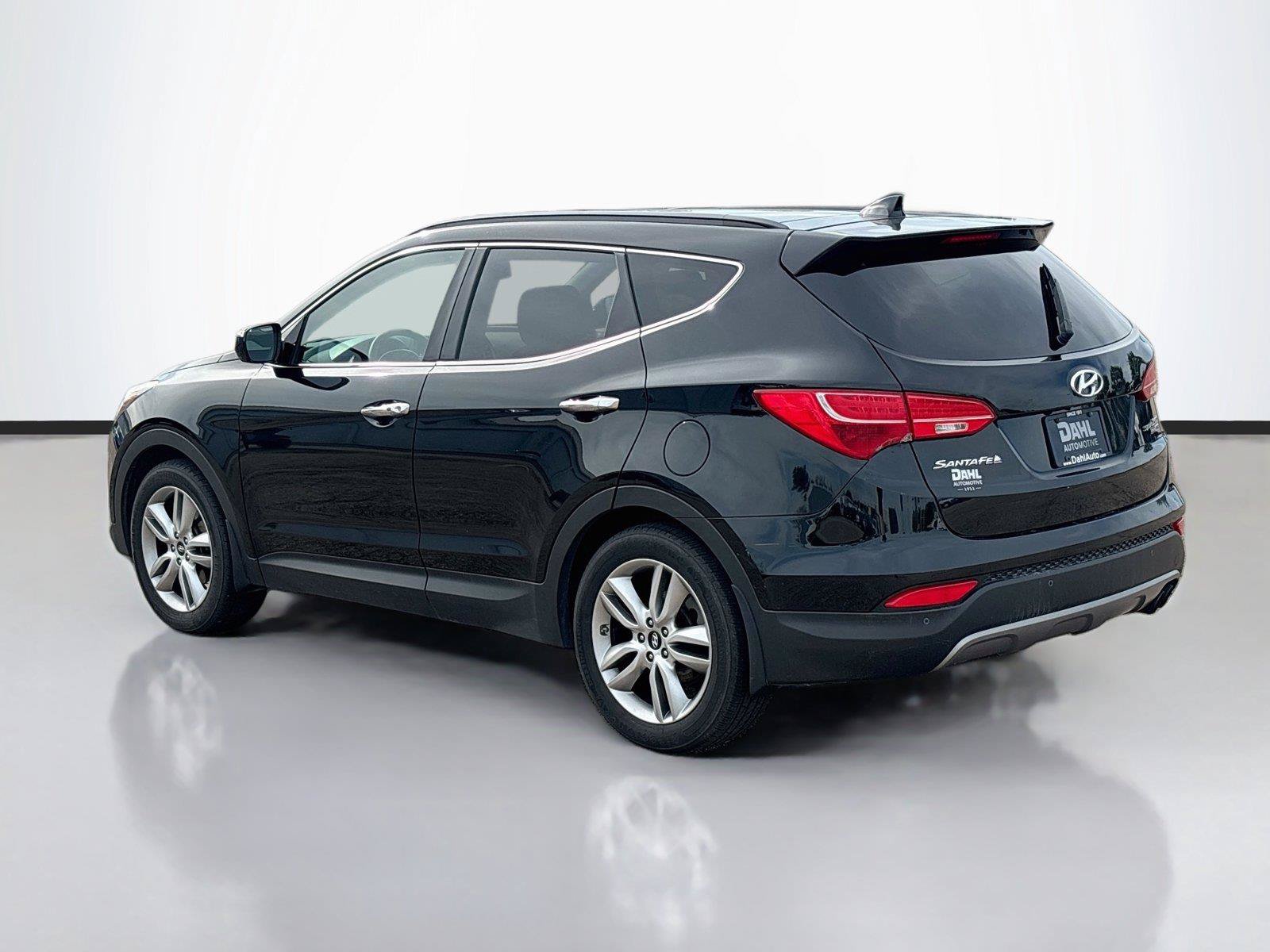 Used 2015 Hyundai Santa Fe Sport 2.0T w/ Option Group 05 AWD/4WD image 10