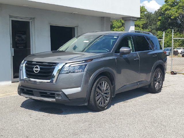 Used 2024 Nissan Pathfinder SL w/ SL Premium Package AWD/4WD image 13
