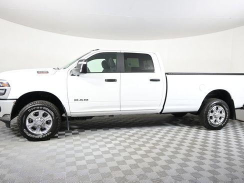 Used 2026 RAM 3500 Big Horn AWD/4WD image 2
