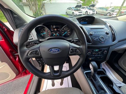 Used 2018 Ford Escape SE w/ Ford Safe & Smart Package AWD/4WD image 18