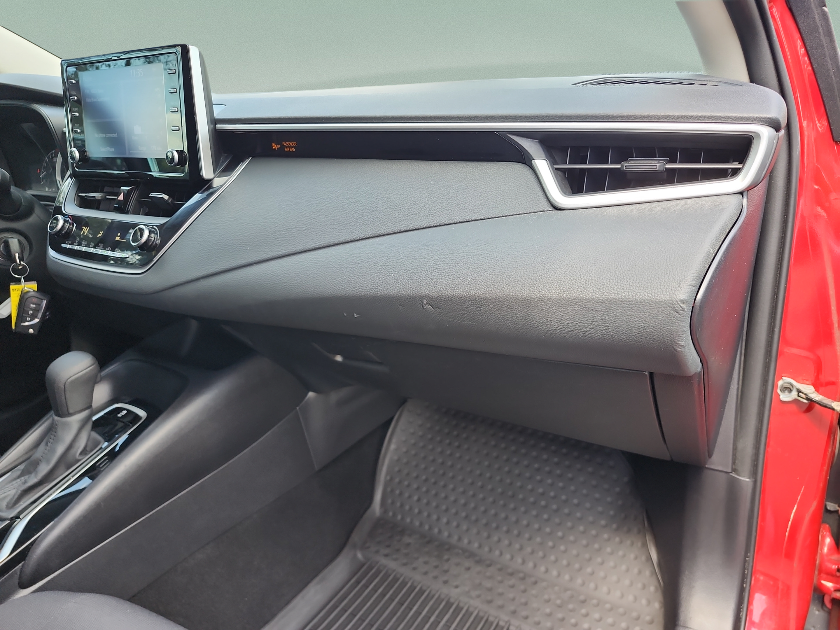 Used 2020 Toyota Corolla LE FWD image 19