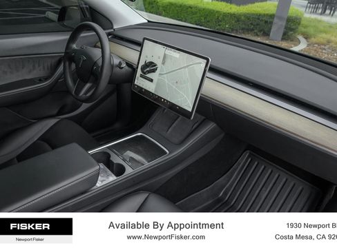 Used 2021 Tesla Model Y Long Range AWD/4WD image 23