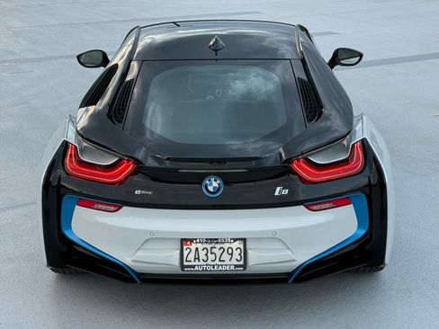 Used 2019 BMW i8 Coupe AWD/4WD image 19