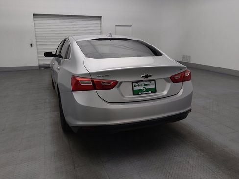 Used 2018 Chevrolet Malibu LT FWD image 6