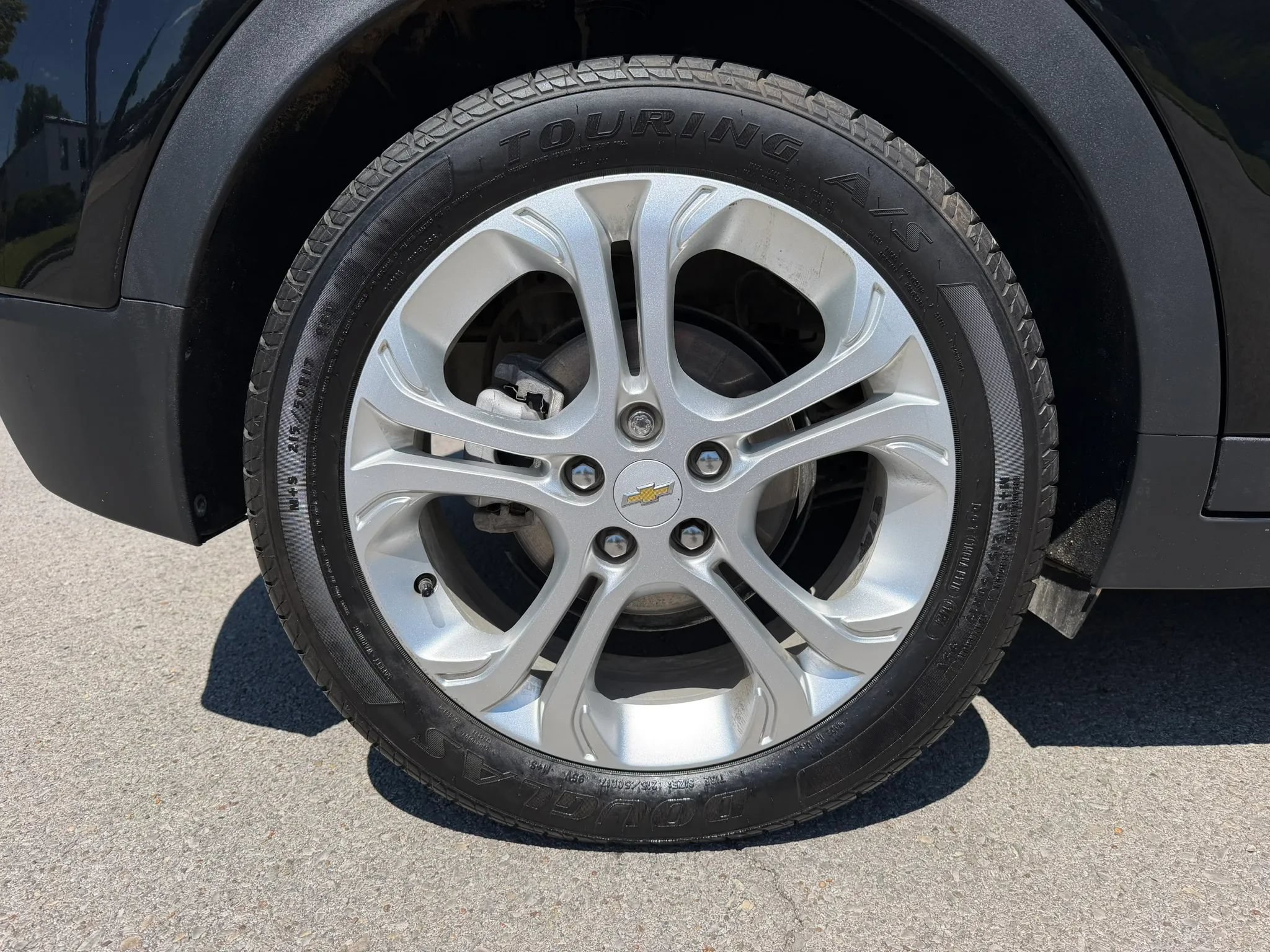 Used 2020 Chevrolet Bolt LT FWD image 12