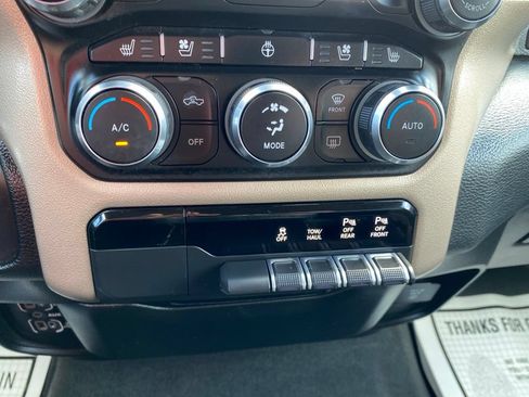 Used 2020 RAM 1500 Laramie AWD/4WD image 11